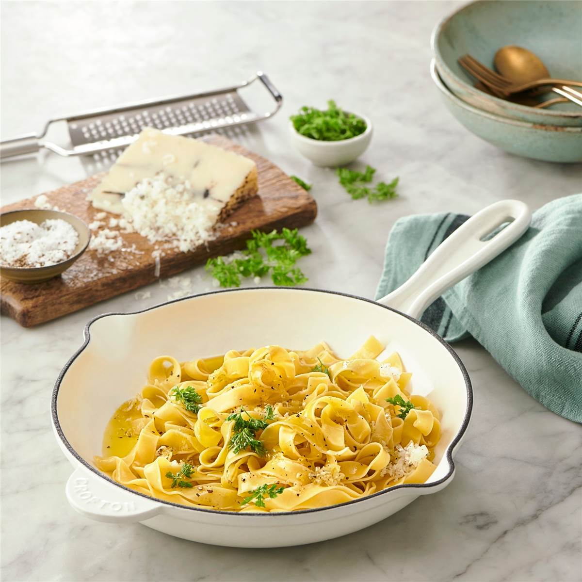 Monini Delicato Extra Virgin Olive Oil 250mL