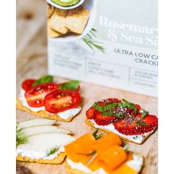 Loka Ultra Low Carb Crackers Rosemary & Sea Salt 120g