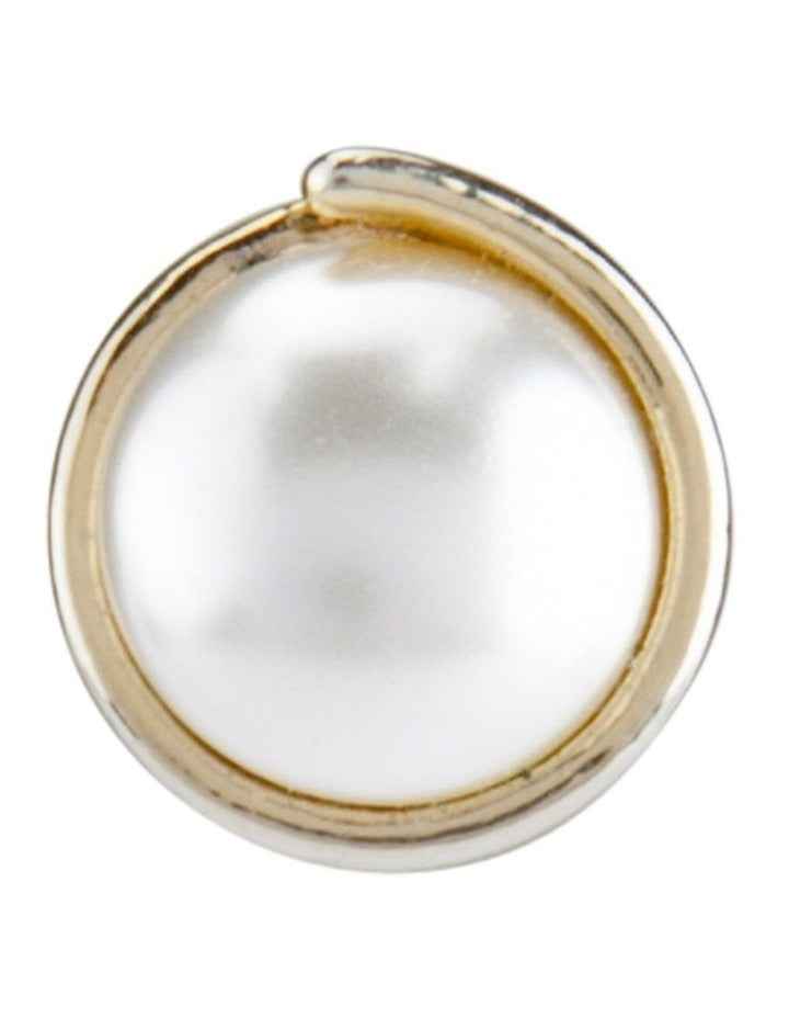 M886CE-G/P Clip Earring in Pearl
