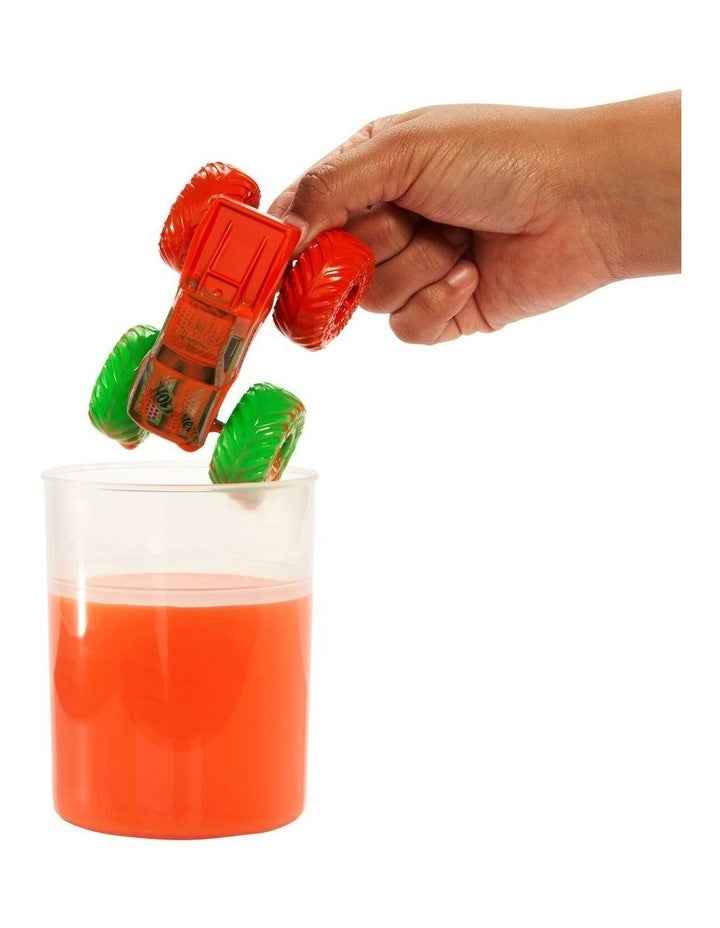 Monster Trucks Colour Reveal Water Blaster Assortment