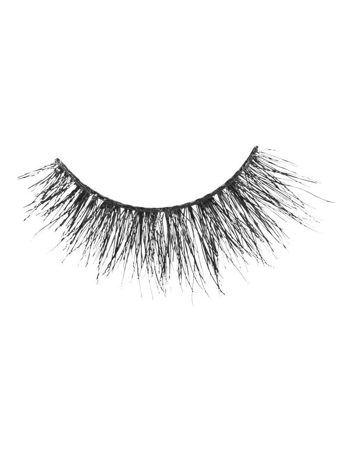 Look Real Faux Dramatic Lashes