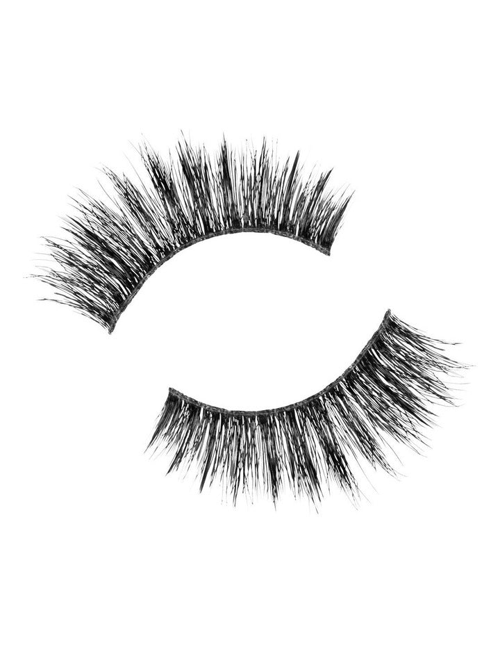 Look Real Faux Dramatic Lashes