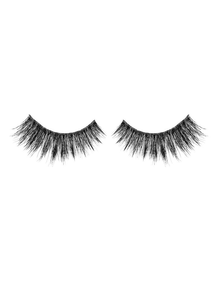 LINDA - Look Real Faux Dramatic Lashes