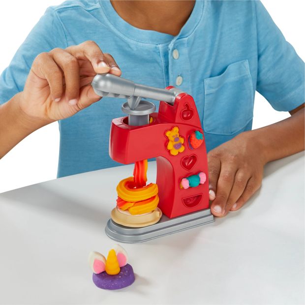 Play-Doh Magical Frozen Treats Playset