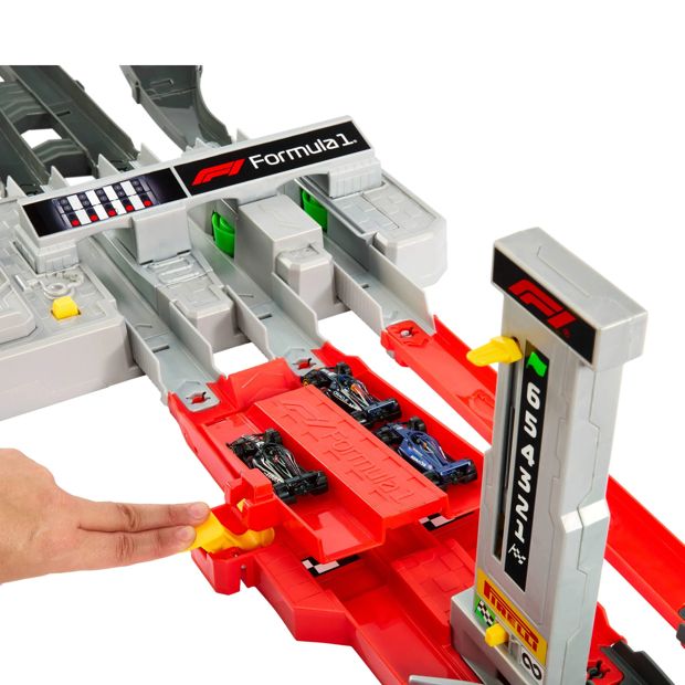 Mattel Hot Wheels Race Formula 1 Grand Prix Circuit Track Set