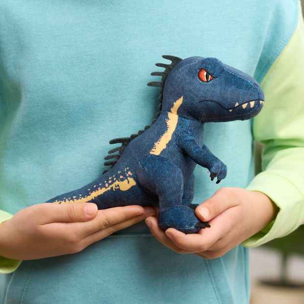 Jurassic World Small Plush - Assorted