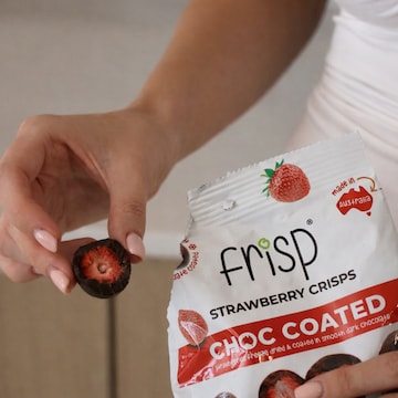 Frisp Strawberries Crisps Chocolate Coated 100g