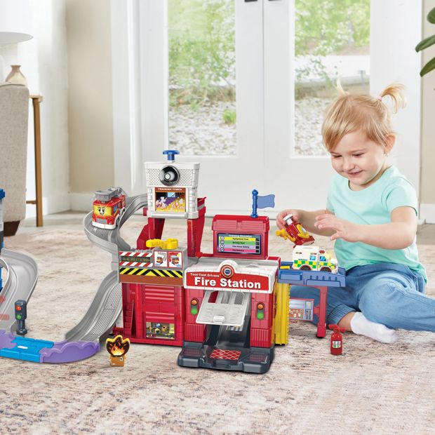VTech Toot-Toot Drivers Police Station & Fire Station