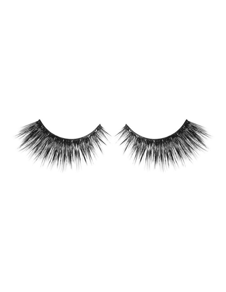 Look Real Faux Dramatic Lashes