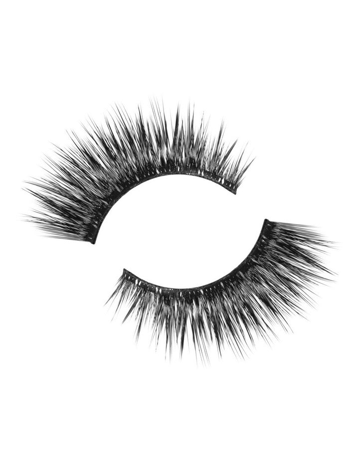 Look Real Faux Dramatic Lashes