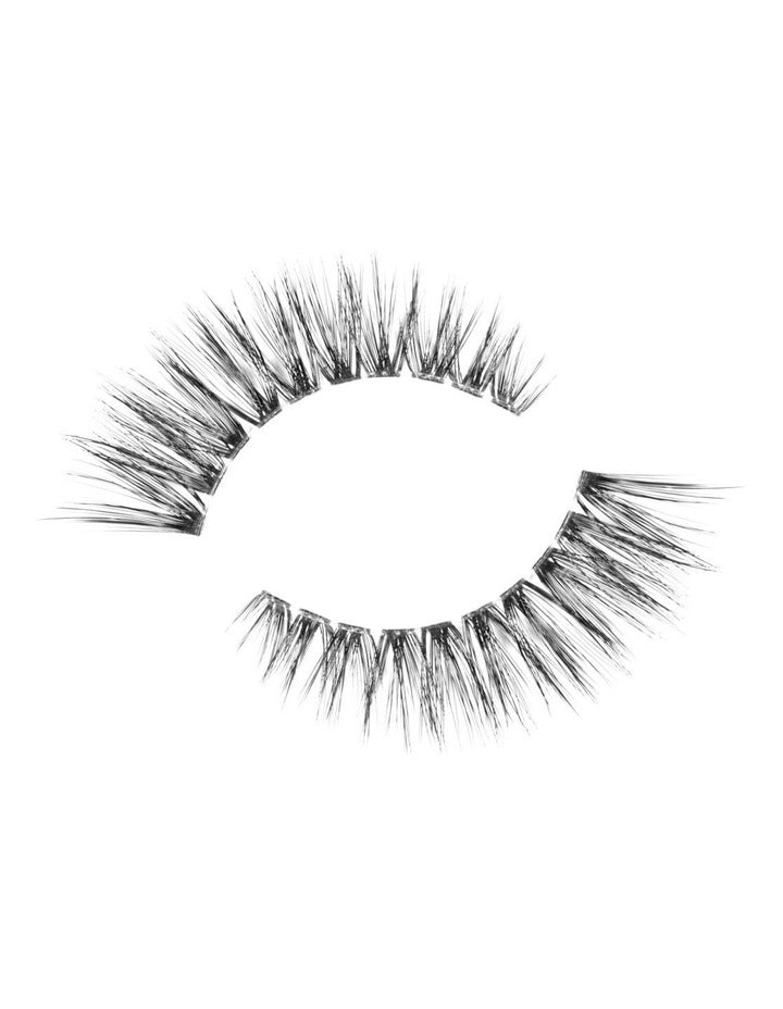 Look Real Faux Dramatic Lashes