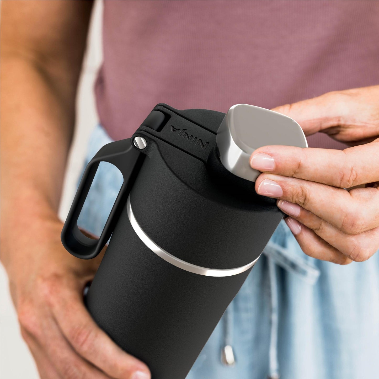 Ninja Thirsti 700ml Travel Bottle (Onyx Black)