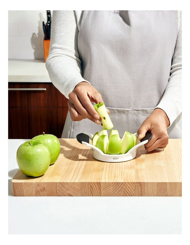 Apple Divider in White/Black