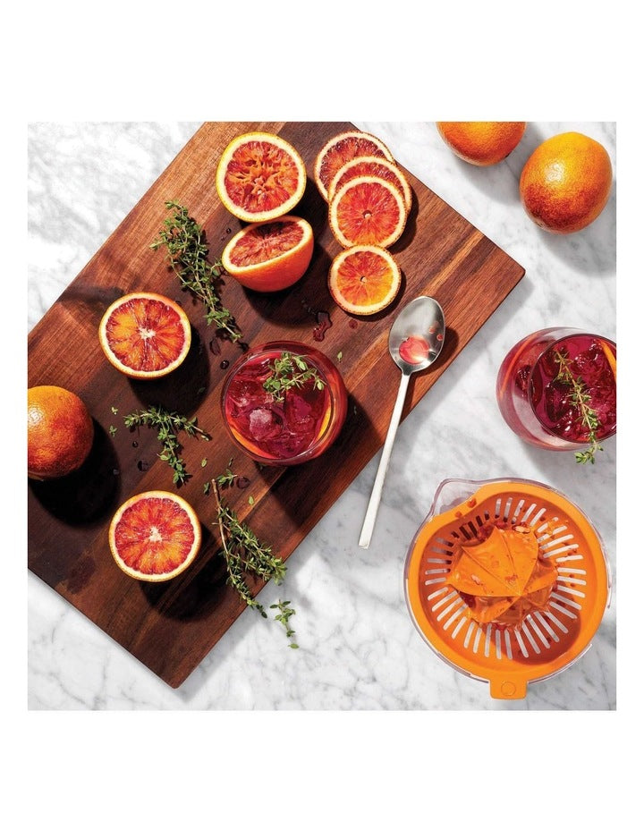 2-in-1 Citrus Juicer in Orange