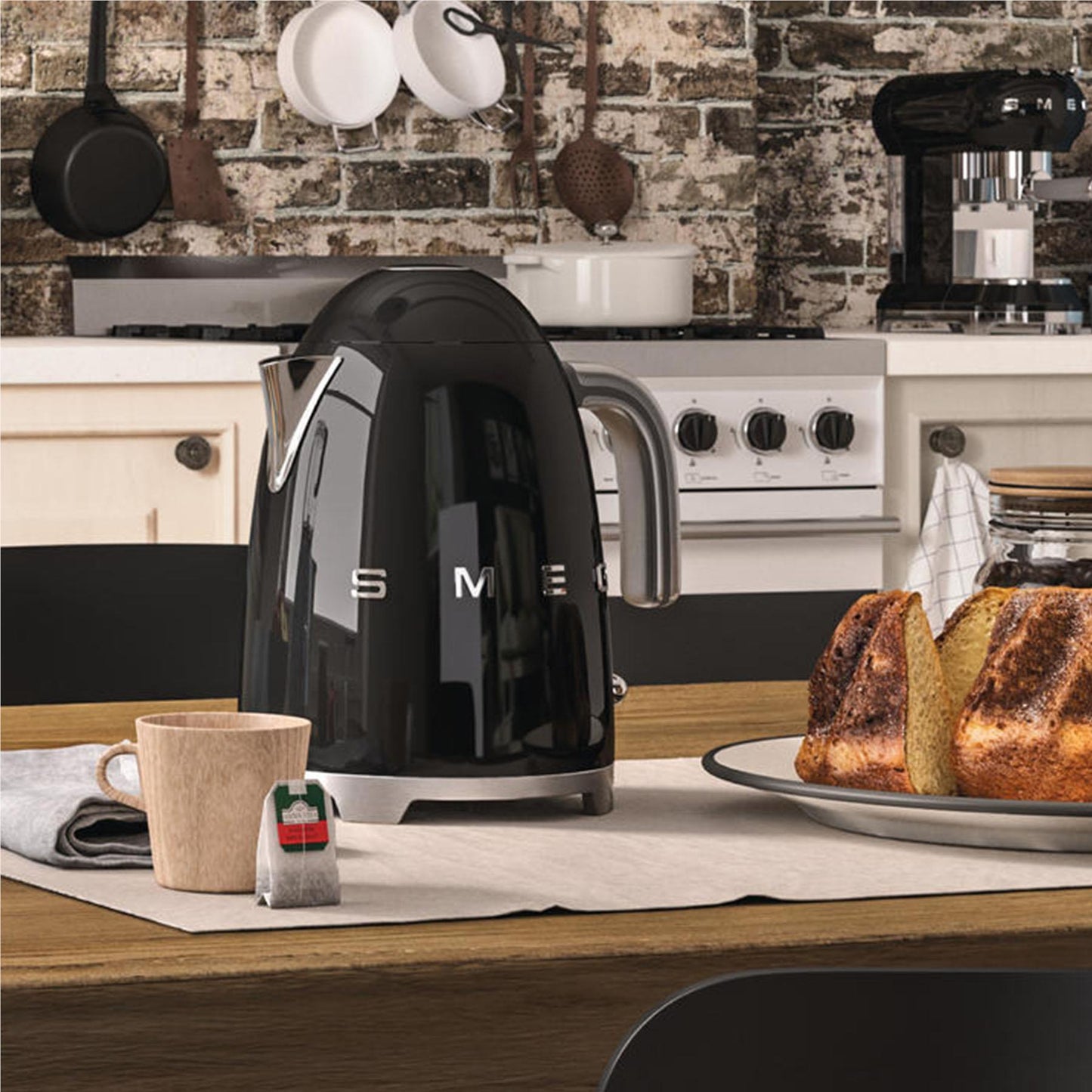 Smeg 50's Style 1.7L Kettle (Black)