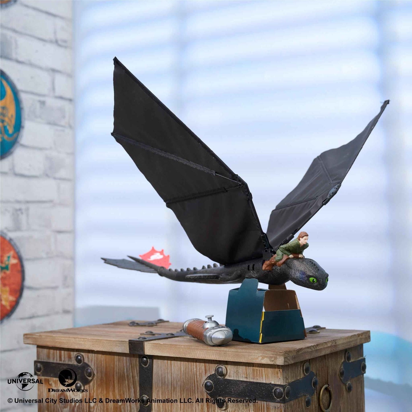 How to Train Your Dragon - Real Flying RC Toothless
