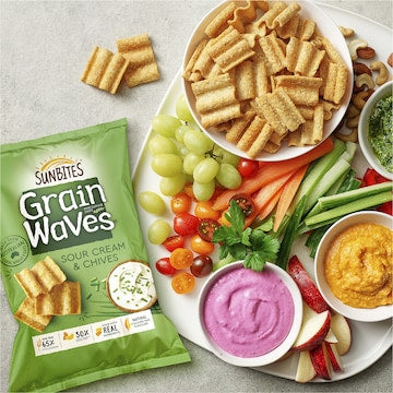Sunbites Grain Waves Wholegrain Chips Sour Cream & Chives 170g