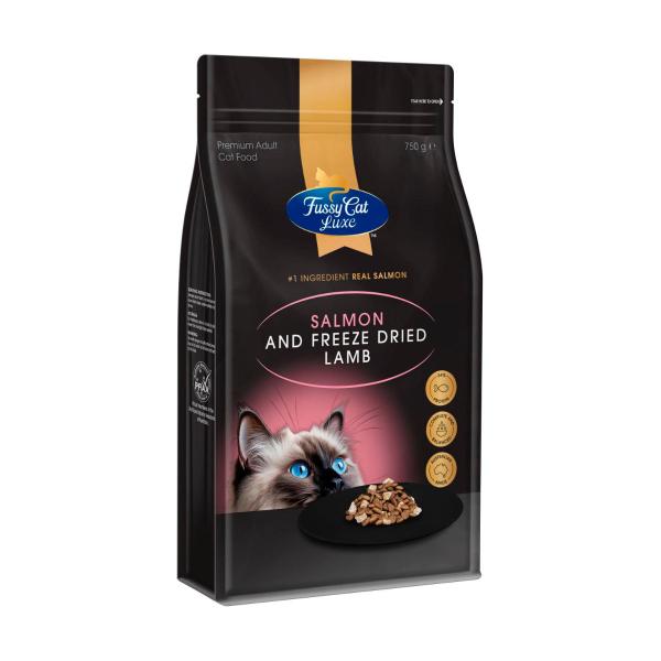 FUSSY CAT LUXE DRY CAT FOOD SALMON WITH FREEZE DRIED LAMB 750GRAM