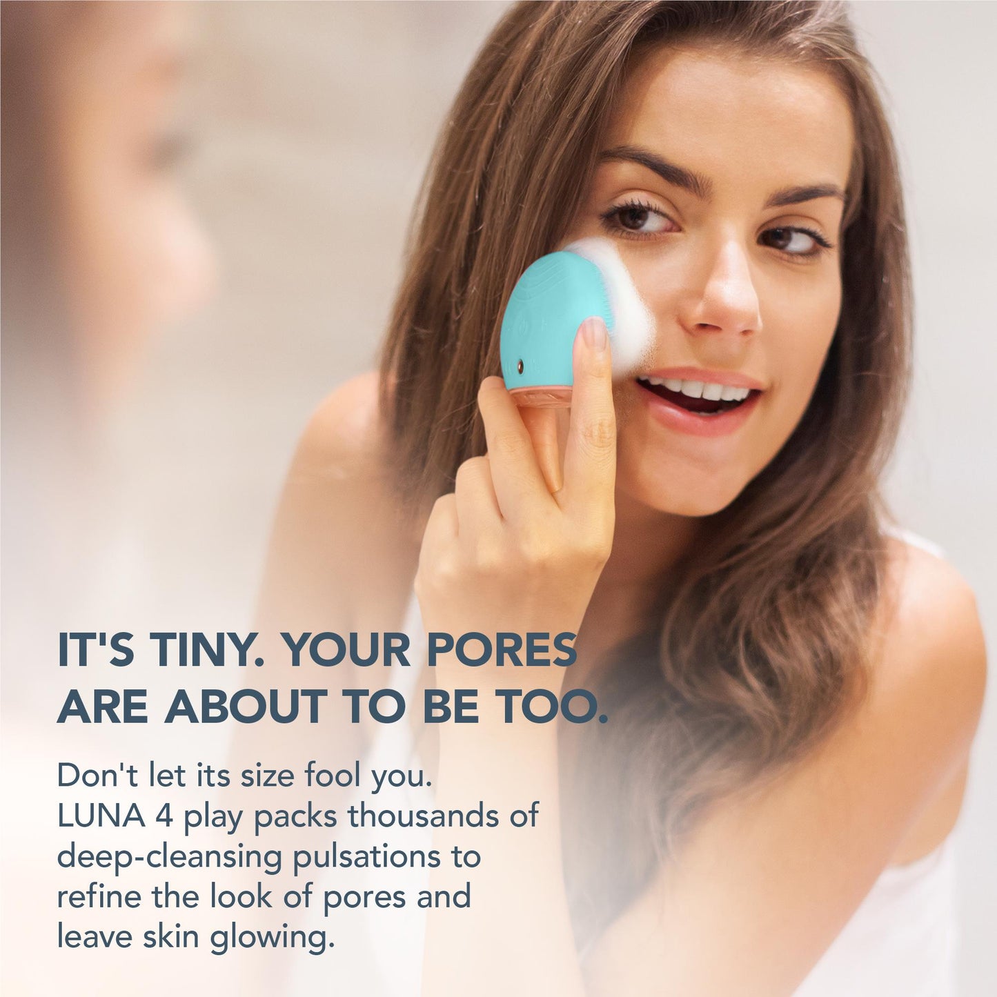 Foreo Luna 4 Play Facial Cleansing Device (Mint)