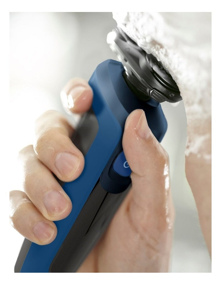 Series 5000 Re-Skin Shaver With Precision Trimmer Attachment S5466/17