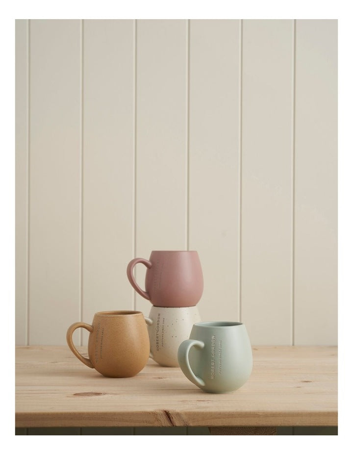 Hug Me Mug in Matt Pink