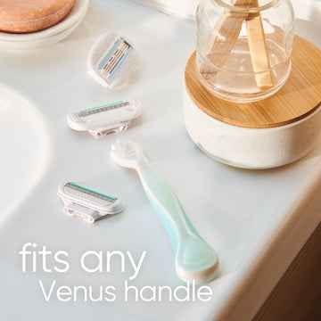 Gillette Venus Deluxe Smooth Sensitive Razor With Shower Hanger 4 pack