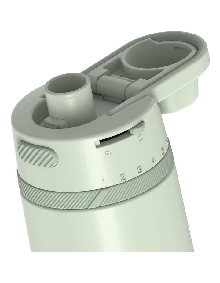 Guardian Vacuum Insulated Hydration Bottle in Matcha Green