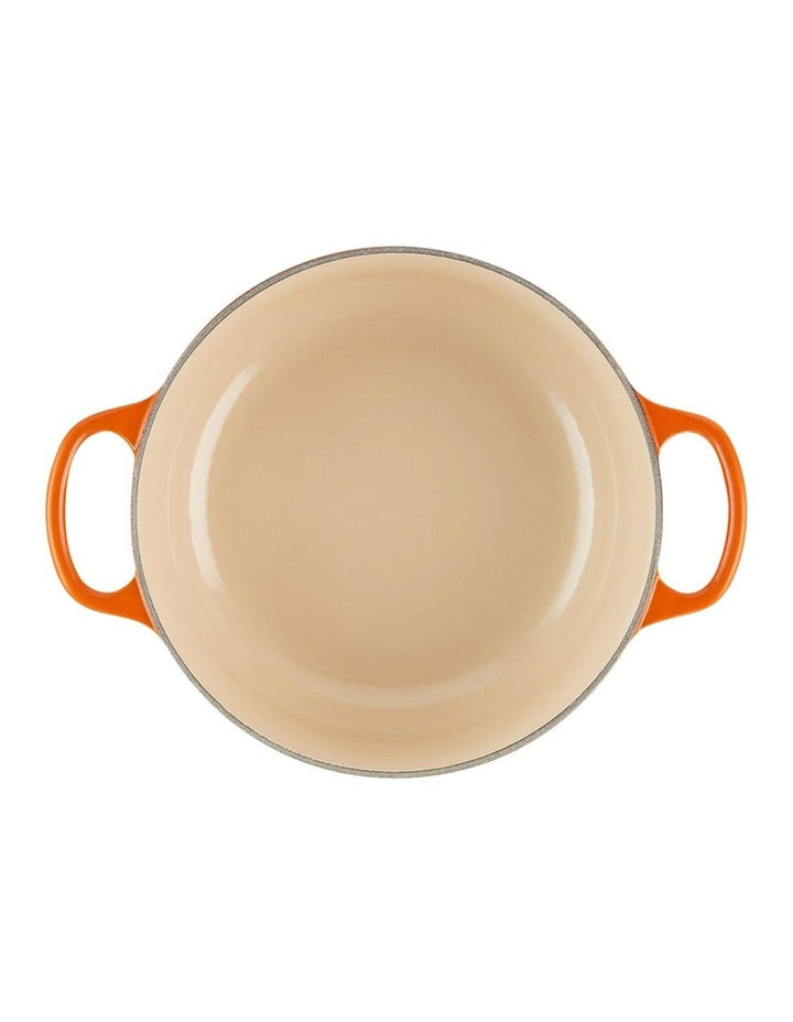 Signature Round Casserole 20cm/2.4Lt in Volcanic