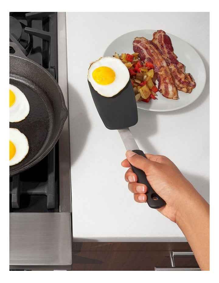 Silicone Flexible Turner Small in Black