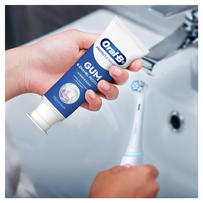 Oral B Toothpaste Gum Care & Intensive Clean 110g