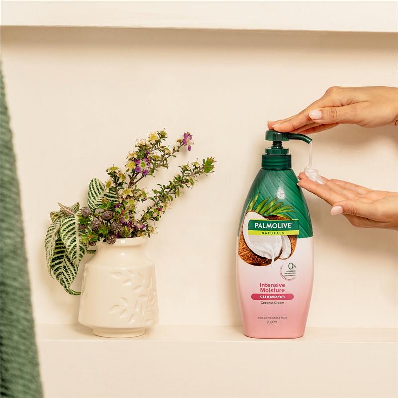 Palmolive Naturals Intensive Moisture for dry/coarse Hair Shampoo Coco cream & Pure milk protein 700mL