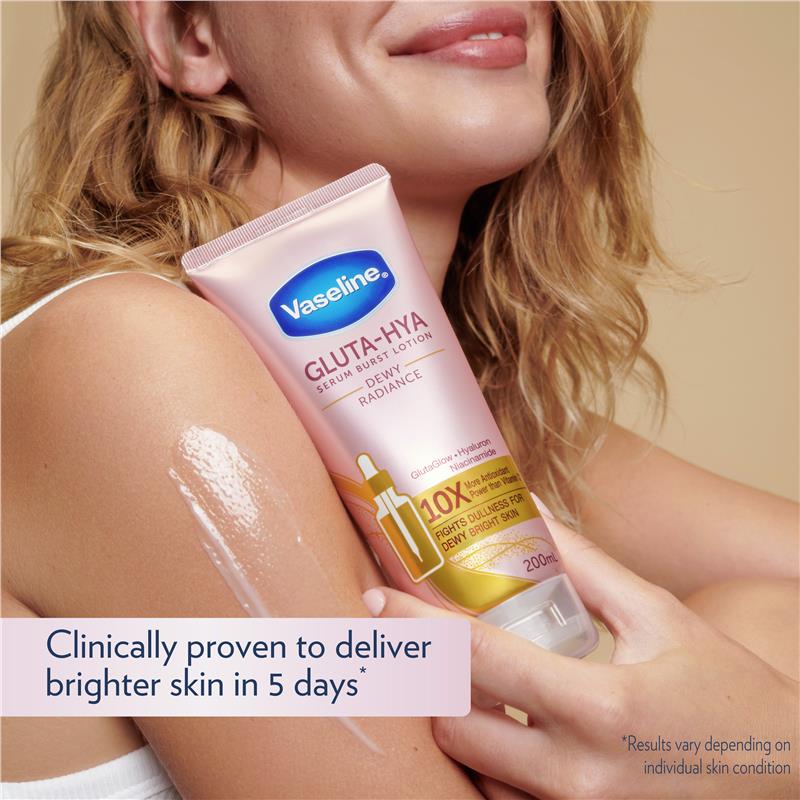 Vaseline Gluta-Hya Serum Boost Lotion Dewy Radiance 200ml