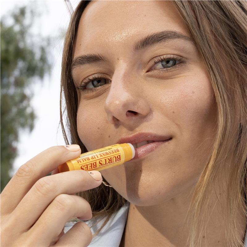 Burts Bees Lip Balm Beeswax 4.25g - GimmeNow