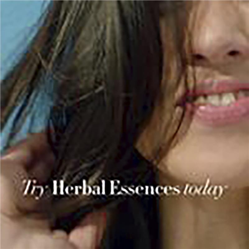 Herbal Essences Bio Renew Hydrate Coconut Milk Shampoo 400ml - GimmeNow