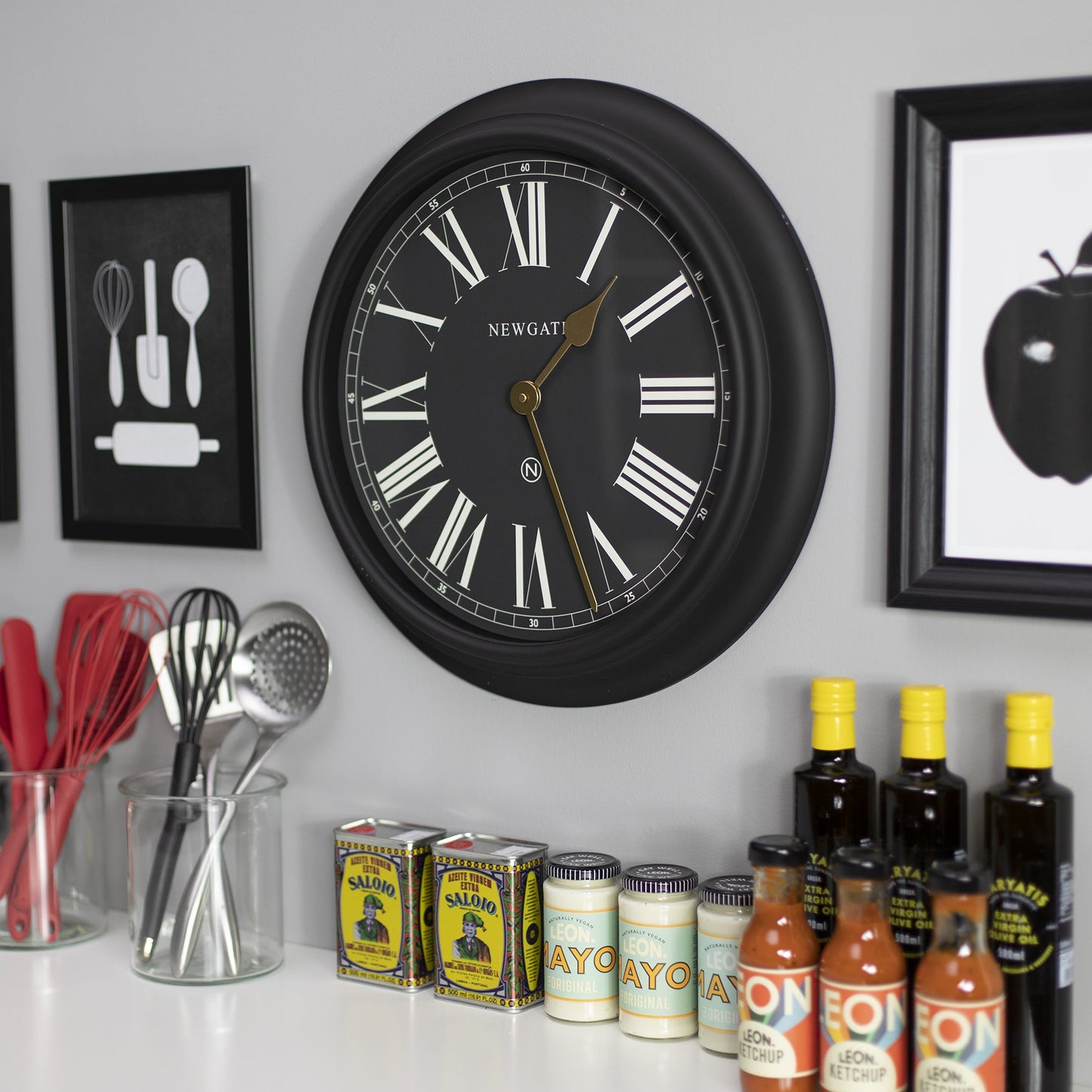 Chocolate Shop Wall Clock Silicone Cave Black