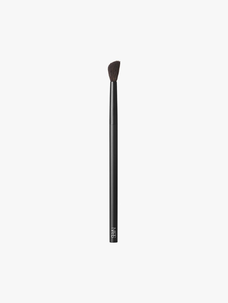 #10 Radiant Creamy Concealer Brush