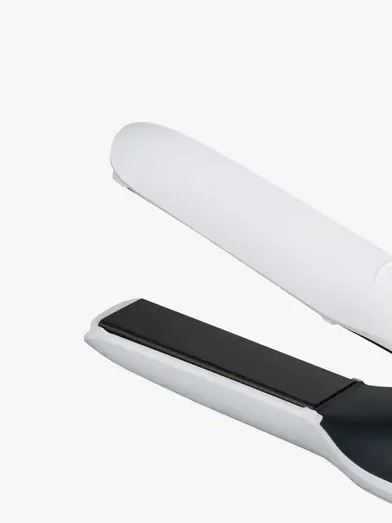 Unplugged™ On The Go Cordless Styler in Matte White