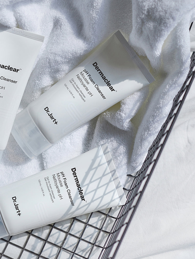 Dermaclear PH Foam Cleanser