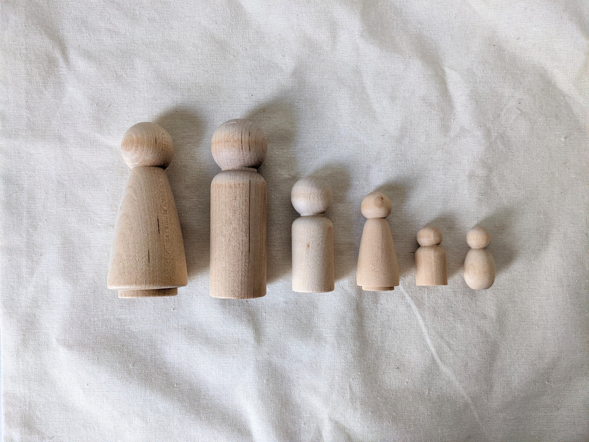 Wooden Peg Dolls Family 6 Pieces Wooden Toys 3yrs+