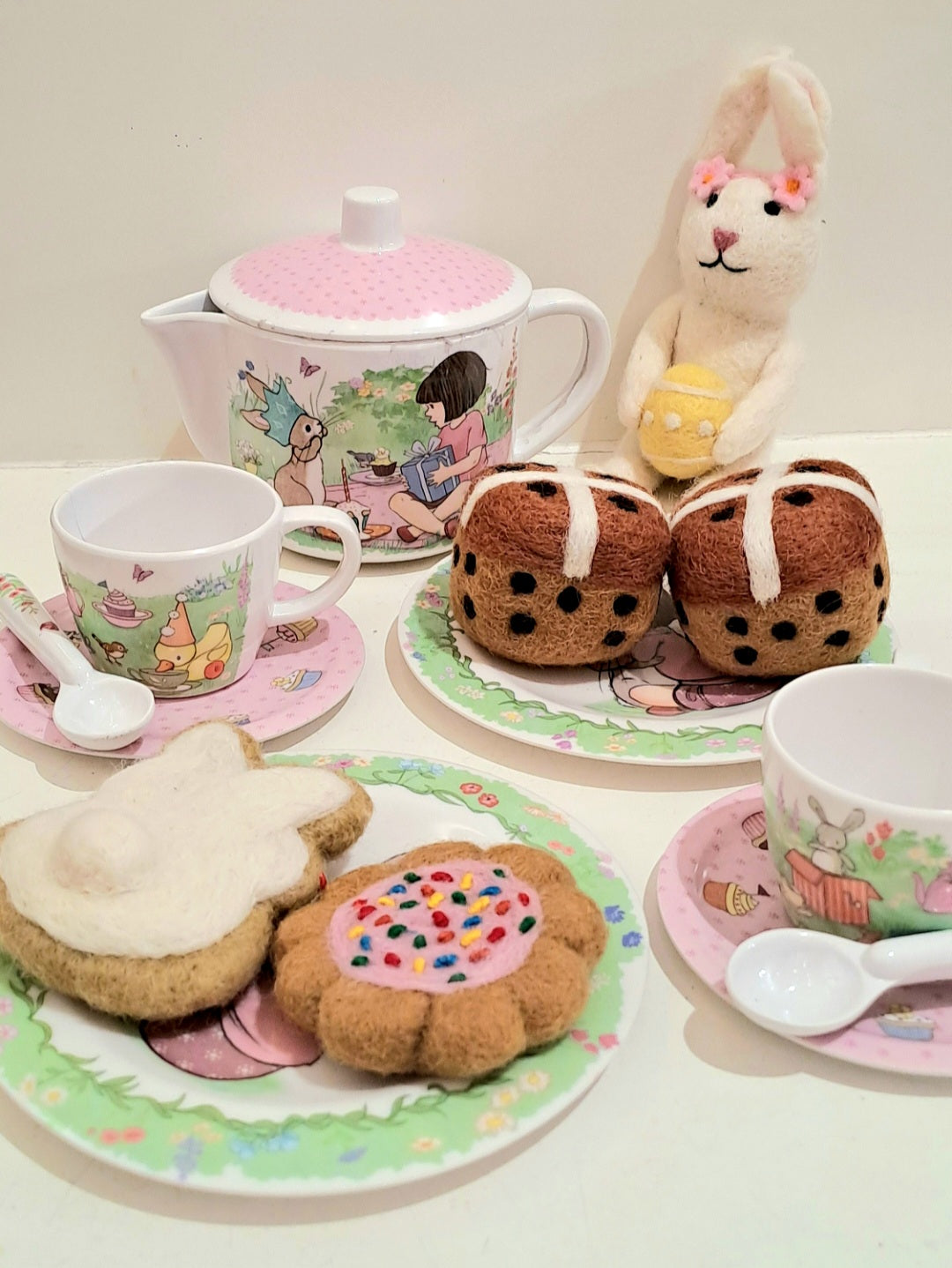 Tara Treasures Felt White Bunny Cookie Pretend and Imaginative Play Kitchen Easter Toys 3yrs+