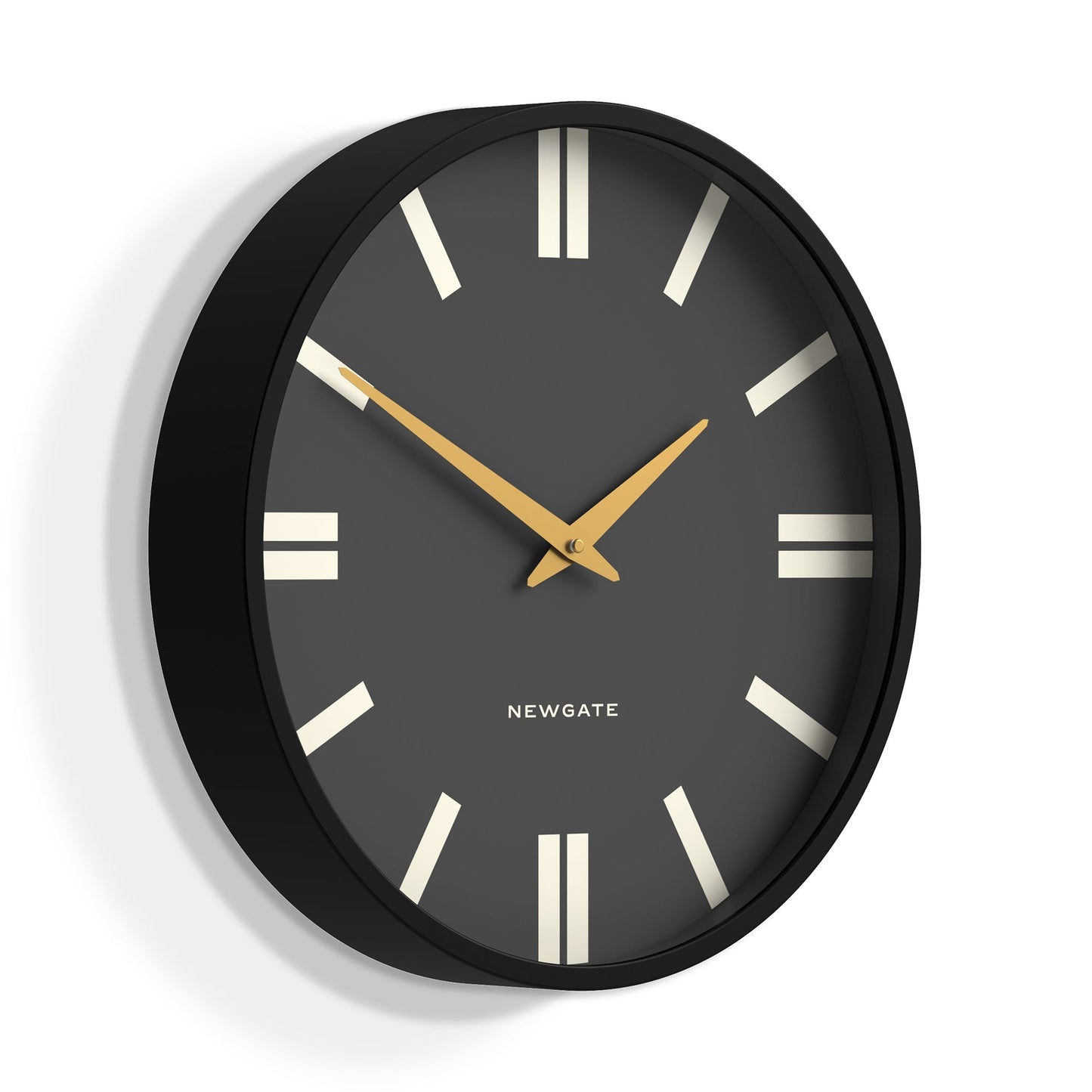 Universal Wall Clock Plaza Dial Black