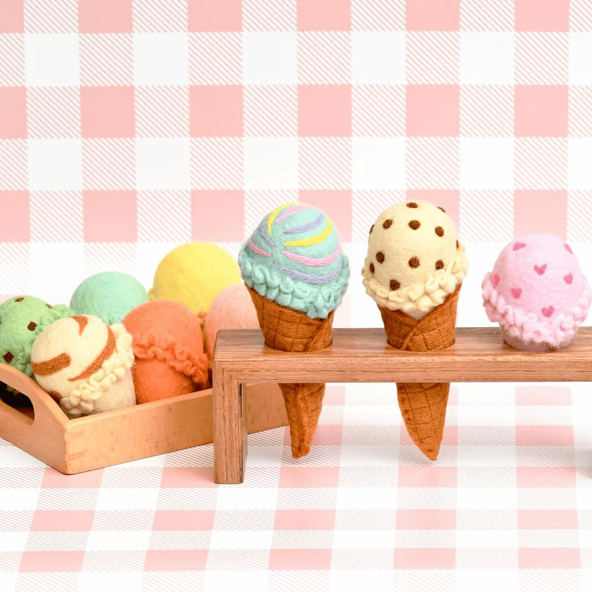 Tara Treasures Felt Ice Cream Set Waffle Cones and 9 Ice Cream Scoops Pretend and Imaginative Play Kitchen Accessories Best Seller Gifting Idea for 3yrs+