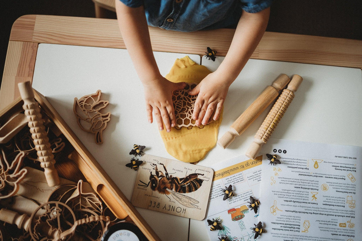 Kinfolk Pantry Teddy Bear Bee and Honey Comb Eco Cutter Set Playdough Toys Art and craft for kids Retired 3yrs+