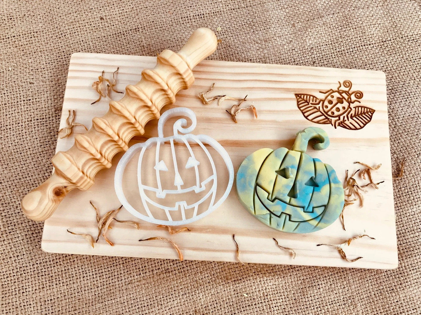 Jack-O'-Lantern Bio Cutter by Beadiebug Playdough Sand Toys Art and Craft for Kids Halloween Range 3yrs+