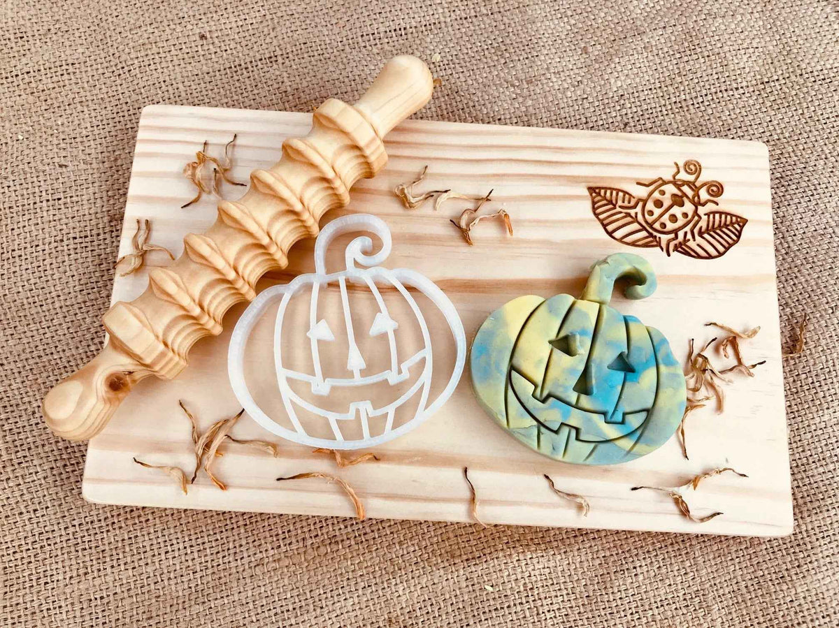 Jack-O'-Lantern Bio Cutter by Beadiebug Playdough Sand Toys Art and Craft for Kids Halloween Range 3yrs+