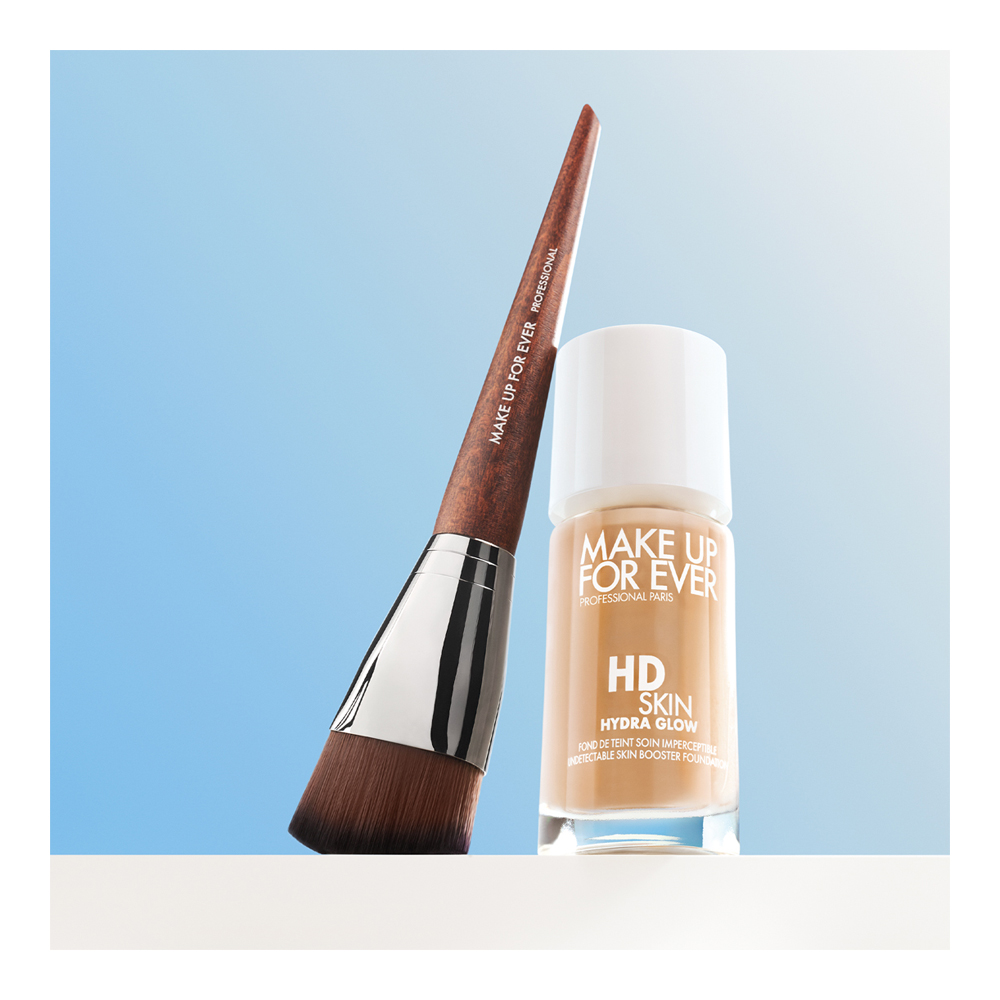 118 HD Skin Hydra Glow Foundation Brush