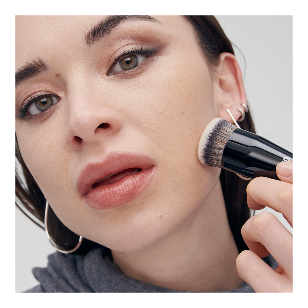 Pro Foundation Brush #70