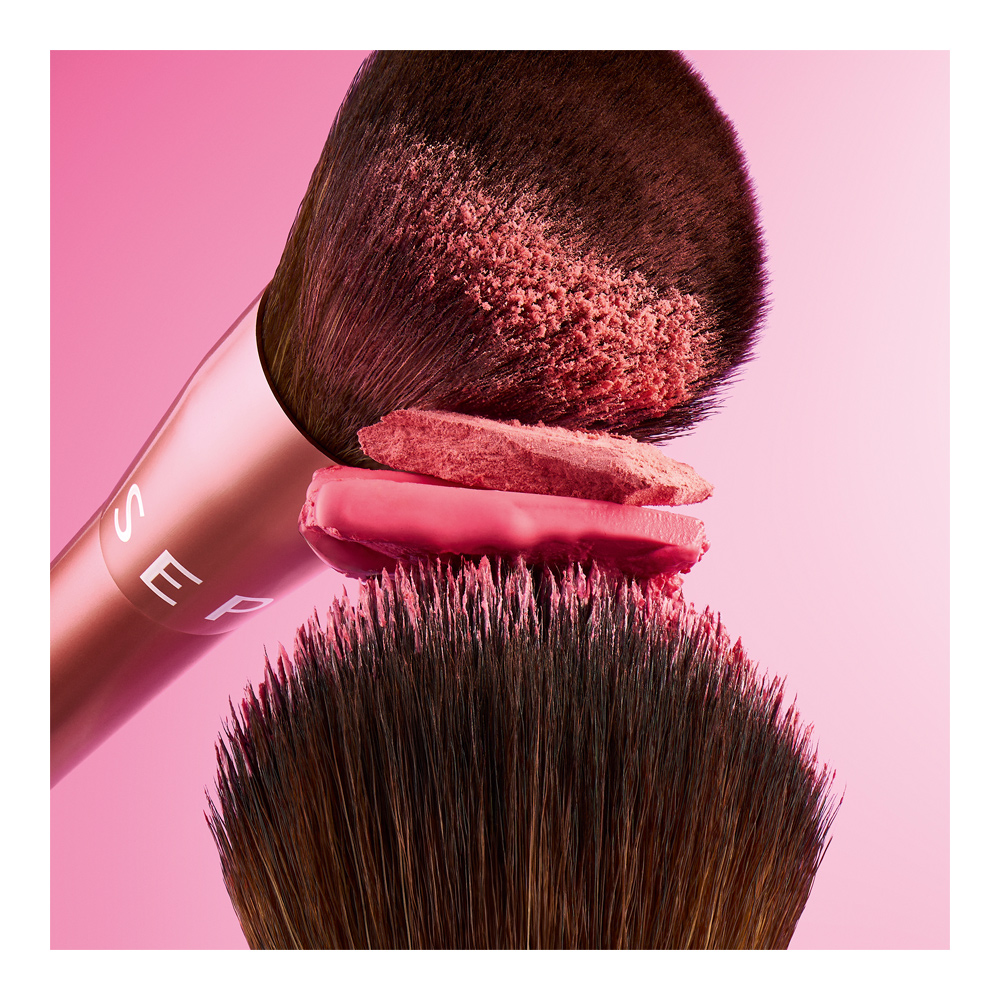The Duo Cheek Brush