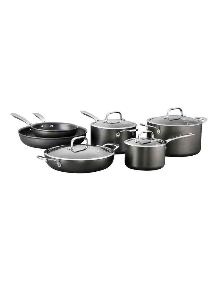 ONE Hard Anodised 6 Piece Cookset in Black