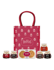 Christmas Hamper 702g in Red